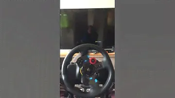 Turn on PS4 and Logitech G29